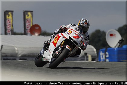 motogp_aoyama_015_allemagne_sachsenring_2011.jpg