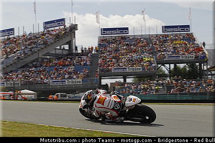 motogp_aoyama_018_allemagne_sachsenring_2011.jpg