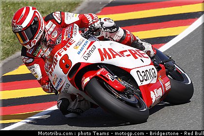 motogp_barbera_005_allemagne_sachsenring_2011.jpg