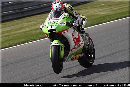 motogp_de_puniet_002_allemagne_sachsenring_2011.jpg