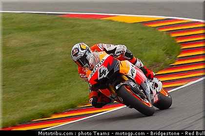 motogp_dovizioso_002_allemagne_sachsenring_2011.jpg
