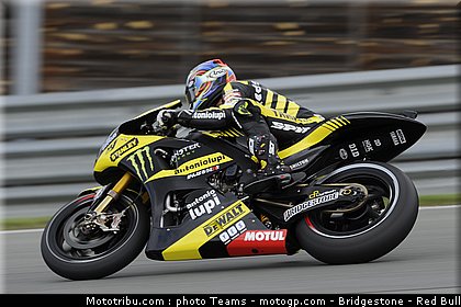 motogp_edwards_015_allemagne_sachsenring_2011.jpg
