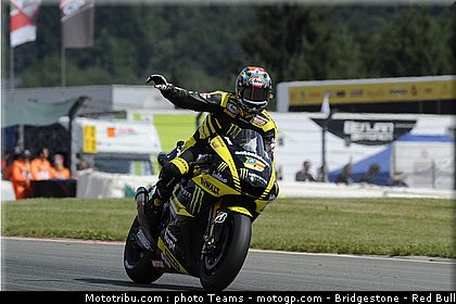 motogp_edwards_019_allemagne_sachsenring_2011.jpg