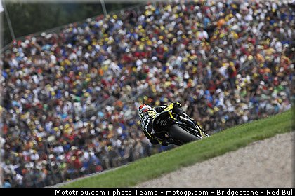 motogp_edwards_022_allemagne_sachsenring_2011.jpg