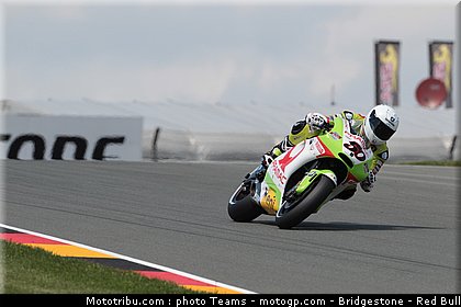 motogp_guintoli_007_allemagne_sachsenring_2011.jpg