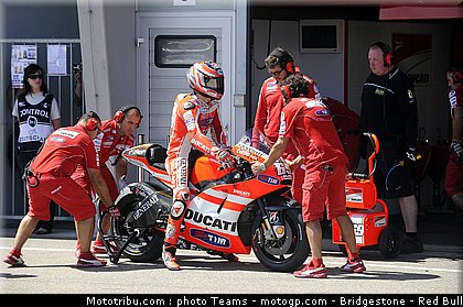 motogp_hayden_002_allemagne_sachsenring_2011.jpg