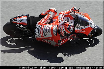 motogp_hayden_003_allemagne_sachsenring_2011.jpg