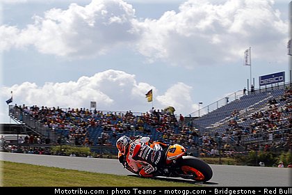 motogp_pedrosa_011_allemagne_sachsenring_2011.jpg