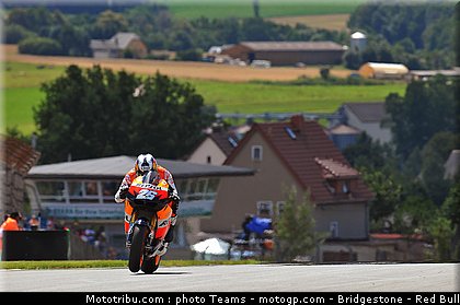 motogp_pedrosa_025_allemagne_sachsenring_2011.jpg