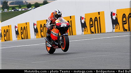 motogp_pedrosa_034_allemagne_sachsenring_2011.jpg