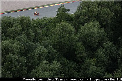 motogp_pedrosa_035_allemagne_sachsenring_2011.jpg