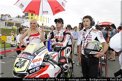 motogp_pitbabe_012_allemagne_sachsenring_2011.jpg