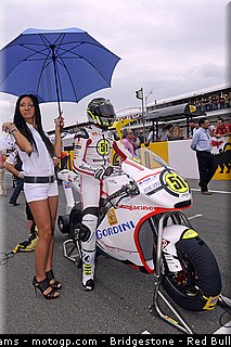 motogp_pitbabe_029_allemagne_sachsenring_2011.jpg