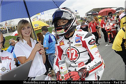 motogp_pitbabe_030_allemagne_sachsenring_2011.jpg
