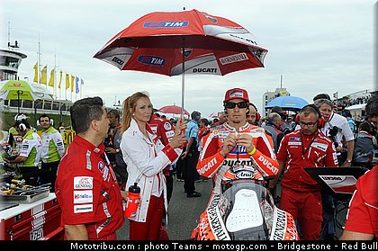 motogp_pitbabe_037_allemagne_sachsenring_2011.JPG