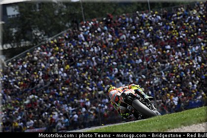 motogp_rossi_008_allemagne_sachsenring_2011.JPG