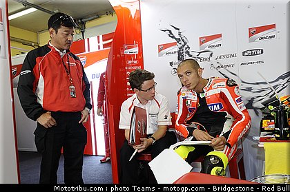 motogp_rossi_019_allemagne_sachsenring_2011.jpg