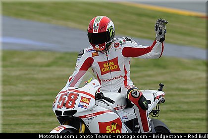 motogp_simoncelli_009_allemagne_sachsenring_2011.jpg