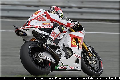 motogp_simoncelli_012_allemagne_sachsenring_2011.jpg