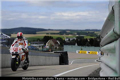 motogp_simoncelli_017_allemagne_sachsenring_2011.jpg