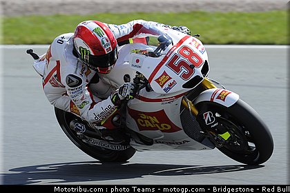 motogp_simoncelli_036_allemagne_sachsenring_2011.jpg