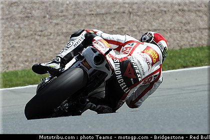 motogp_simoncelli_045_allemagne_sachsenring_2011.jpg