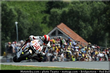 motogp_simoncelli_053_allemagne_sachsenring_2011.jpg