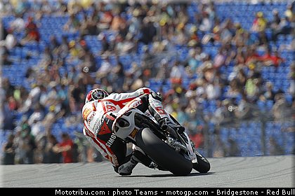 motogp_simoncelli_058_allemagne_sachsenring_2011.jpg