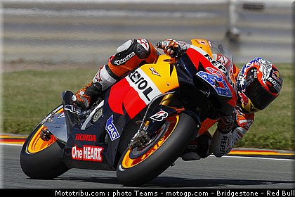 motogp_stoner_006_allemagne_sachsenring_2011.jpg