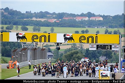 red_bull_rookie_cup_005_allemagne_sachsenring_2011.jpg