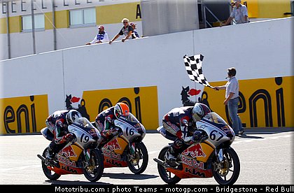 red_bull_rookie_cup_016_allemagne_sachsenring_2011.jpg