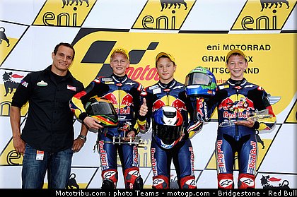 red_bull_rookie_cup_018_allemagne_sachsenring_2011.jpg