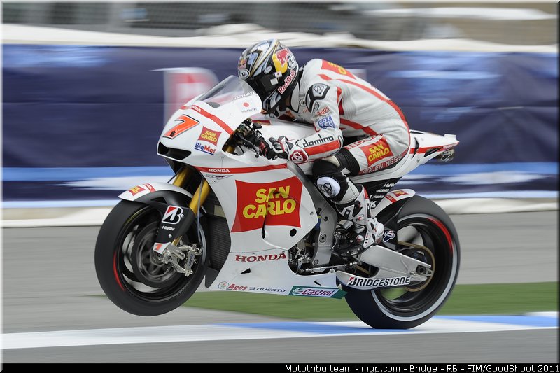 motogp_aoyama_001_usa_laguna_seca_2011