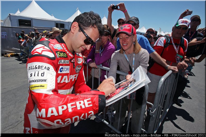motogp_barbera_011_usa_laguna_seca_2011