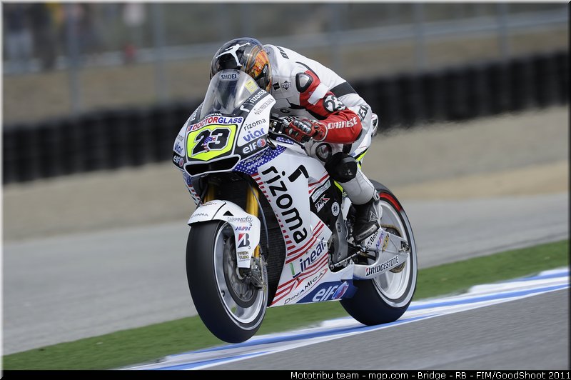 motogp_bostrom_009_usa_laguna_seca_2011