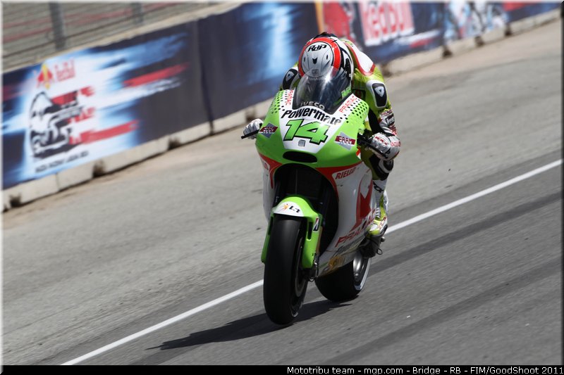 motogp_depuniet_001_usa_laguna_seca_2011