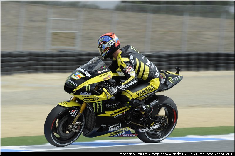 motogp_edwards_001_usa_laguna_seca_2011