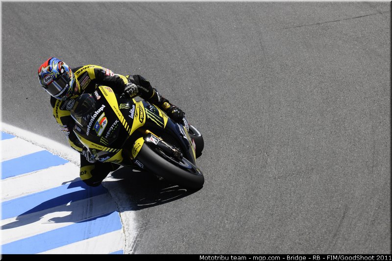motogp_edwards_022_usa_laguna_seca_2011