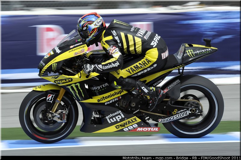 motogp_edwards_024_usa_laguna_seca_2011
