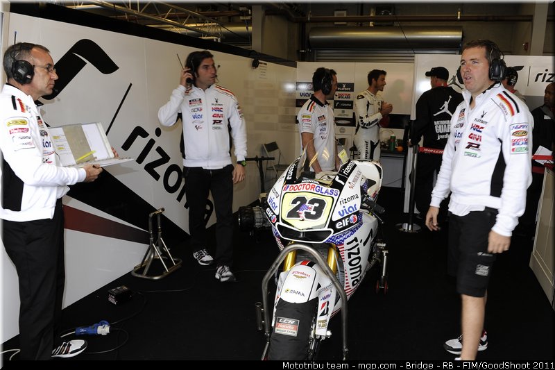 motogp_elias_007_usa_laguna_seca_2011