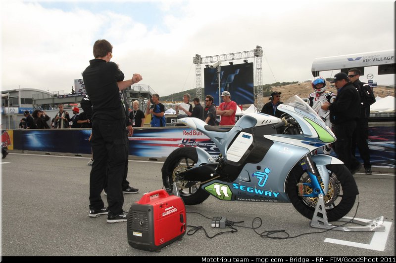 motogp_epower_009_usa_laguna_seca_2011