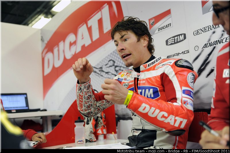 motogp_hayden_002_usa_laguna_seca_2011