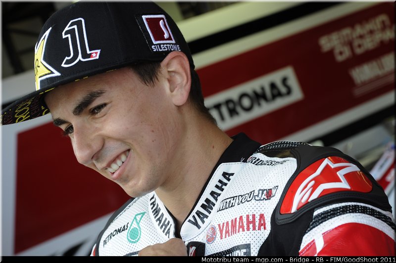 motogp_lorenzo_008_usa_laguna_seca_2011