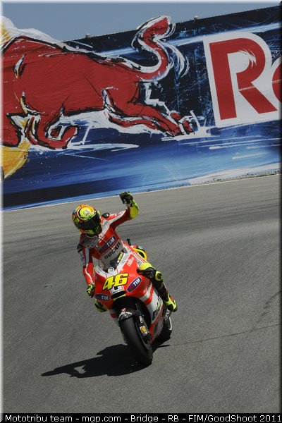motogp_rossi_006_usa_laguna_seca_2011