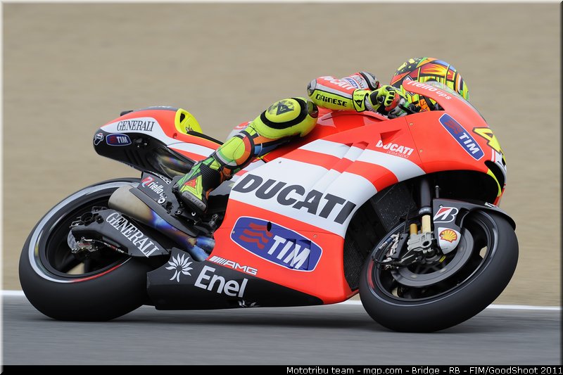 motogp_rossi_011_usa_laguna_seca_2011