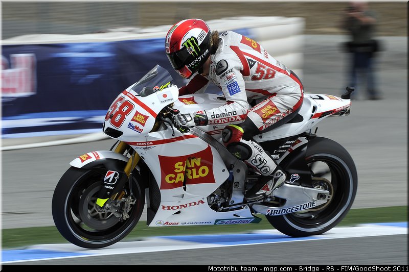 motogp_simoncelli_002_usa_laguna_seca_2011