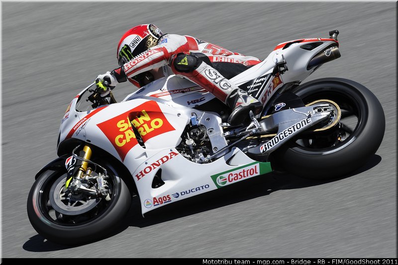 motogp_simoncelli_013_usa_laguna_seca_2011