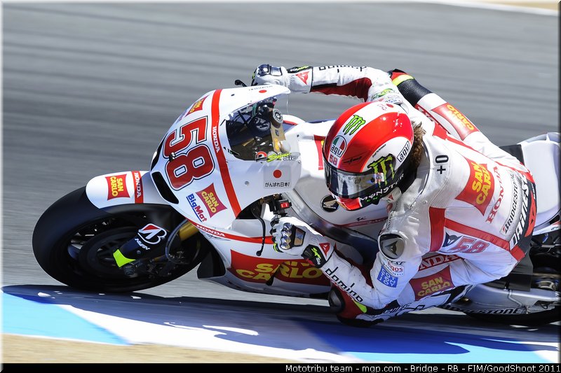 motogp_simoncelli_016_usa_laguna_seca_2011