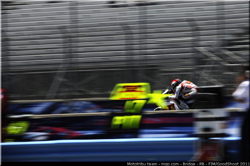 motogp_simoncelli_019_usa_laguna_seca_2011