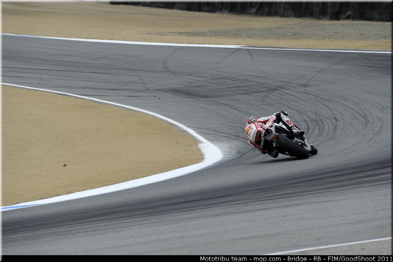 motogp_simoncelli_036_usa_laguna_seca_2011